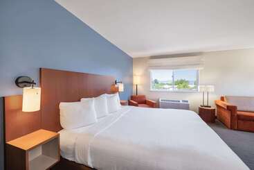 هتل La Quinta By Wyndham Helena