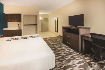 هتل La Quinta By Wyndham Kokomo