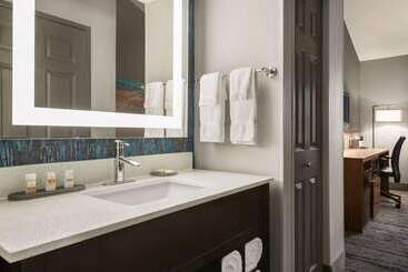 هتل La Quinta By Wyndham Salem Or