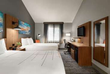 هتل La Quinta By Wyndham Salem Or