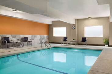 هتل La Quinta By Wyndham Salem Or