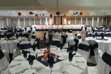 هتل Lakeside Resort & Conference Center