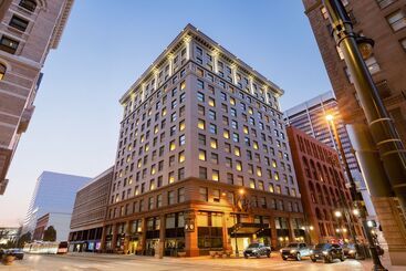 Magnolia Hotel Denver, A Tribute Portfolio