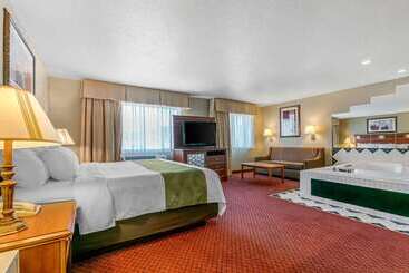 هتل Quality Inn Near Monument Health Rapid City Hospital