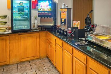 هتل Quality Inn Near Monument Health Rapid City Hospital