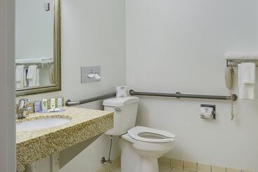 هتل Quality Inn Near Monument Health Rapid City Hospital
