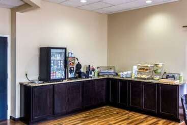 هتل Quality Inn & Suites Moline  Quad Cities