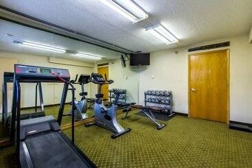 هتل Quality Inn & Suites Moline  Quad Cities