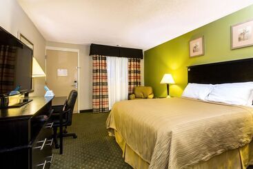 هتل Quality Inn & Suites Moline  Quad Cities