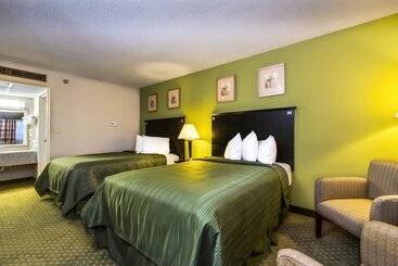 هتل Quality Inn & Suites Moline  Quad Cities