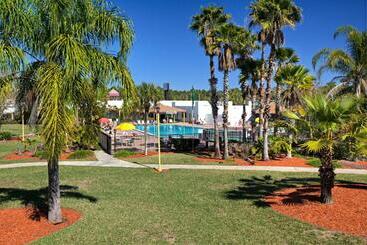 Seralago Hotel & Suites Main Gate East