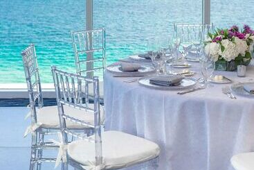 هتل Sonesta Fort Lauderdale Beach
