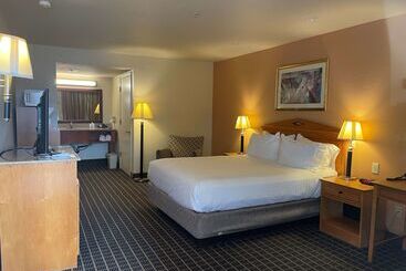 Surestayplus Hotel By Best Western San Jose Central City