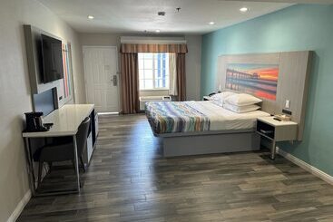 Wave Hotel Manhattan Beach