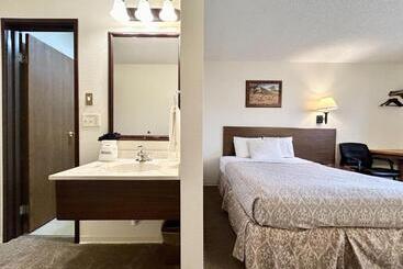 مُتل Homestead Inn