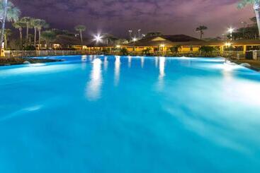 استراحتگاه Best Western International Speedway
