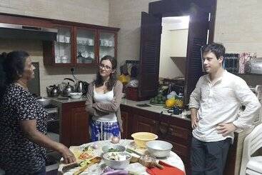 تختخواب و صبحانه Resident View Homestay