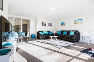 Kayla, 2bdr Southbank Apartment