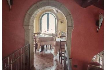 هتل Agriturismo A Casa Di Anna