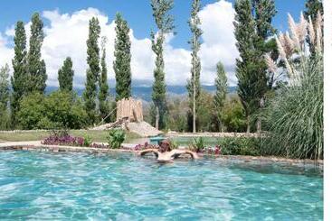 هتل Finca Huayrapuca