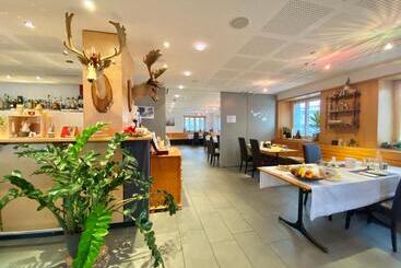 호텔 Hirschen Hinwil