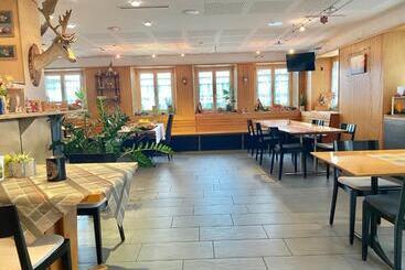 호텔 Hirschen Hinwil