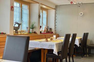 호텔 Hirschen Hinwil