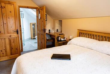 Twin Peaks B&b