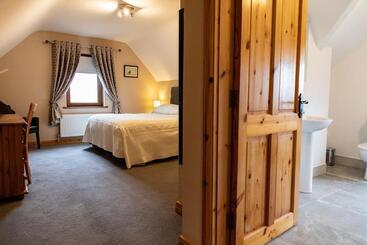 Twin Peaks B&b