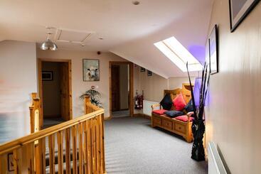 Twin Peaks B&b