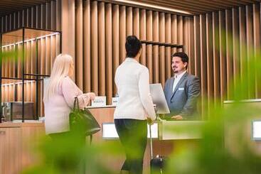 هتل Courtyard Tampere City