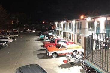 هتل Dunes Inn Alamosa