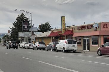 هتل Dunes Inn Alamosa