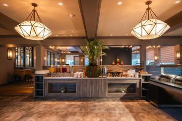 The Gleneagle River Apartments