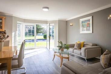 The Gleneagle River Apartments