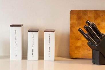 Joivy Color Block Studio W/workspace &free Parking At The Heart Of Santa Catarina