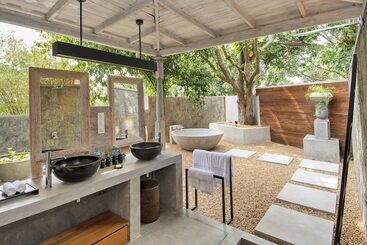 هتل Haritha Villas & Spa