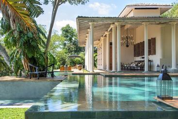 هتل Haritha Villas & Spa