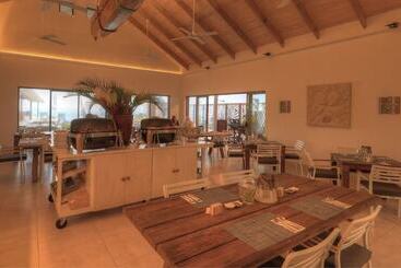 هتل Moana Sands Lagoon Resort - Adults Only