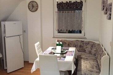 Lorenz Apartment 2