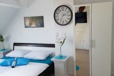 Lorenz Apartment 2