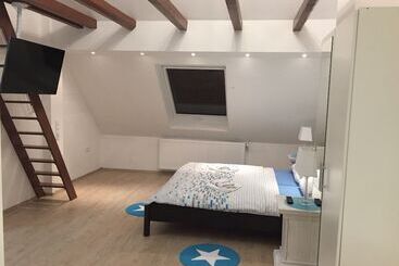Lorenz Apartment 2