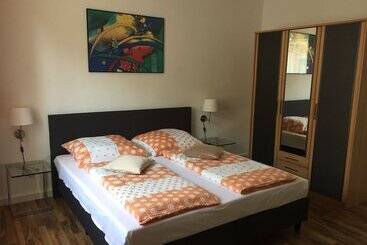 Lorenz Apartment