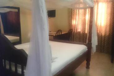 پانسیون Transit Motel Ukonga