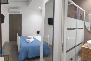 تختخواب و صبحانه Casual Stay Pentimele