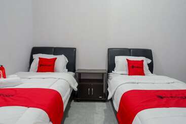 هتل Reddoorz Near Pasar Baru Mamuju
