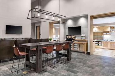Hotel Hyatt House Nashville Downtown Convention Center