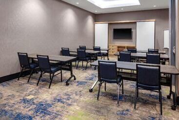 Hotel Hyatt House Nashville Downtown Convention Center