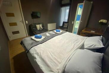 پانسیون Burji Guest House
