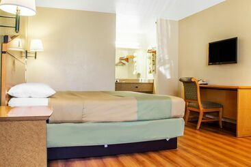 هتل Apache Inn